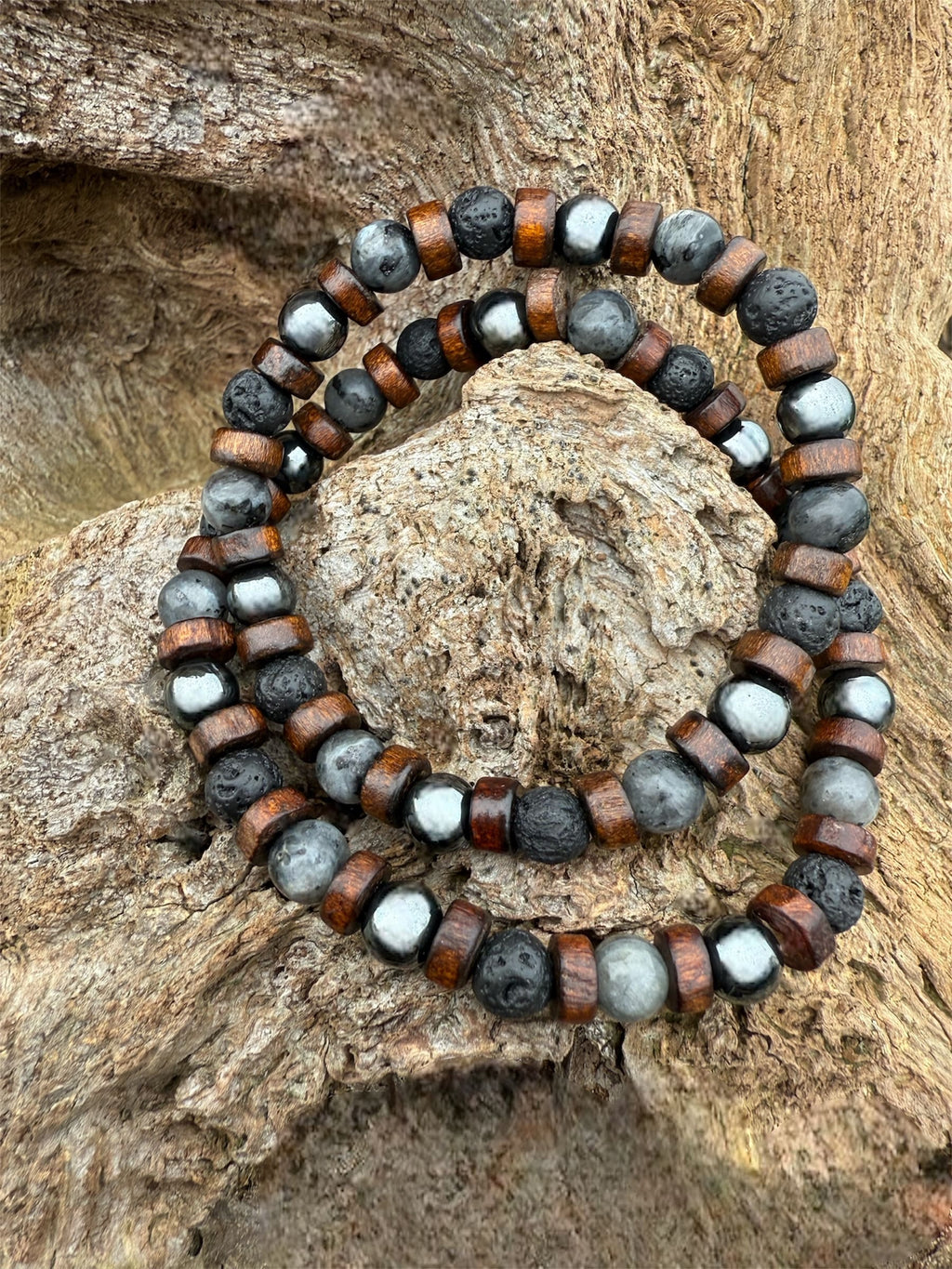 MAËL Bracelet Homme - Vue rapprochée pierres semi-précieuses chakra racine
