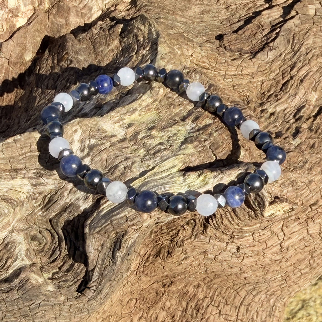Bracelet Talisman Enfant LOHAN en Sodalite, Calcédoine et Hématite - Sahana Spirit
