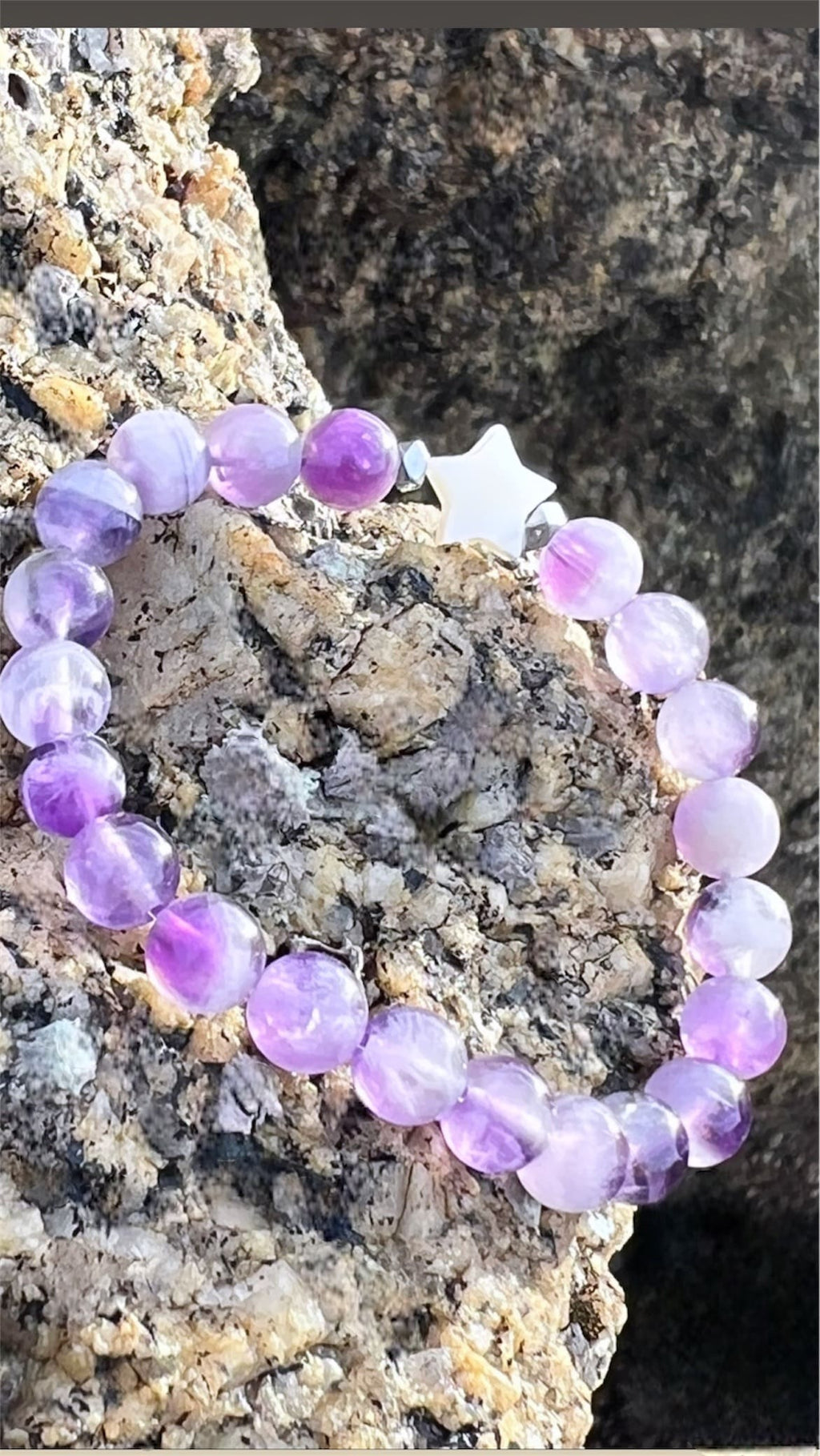 SATOU Bracelet Enfant - Détail améthyste violette nacre blanche 6mm
